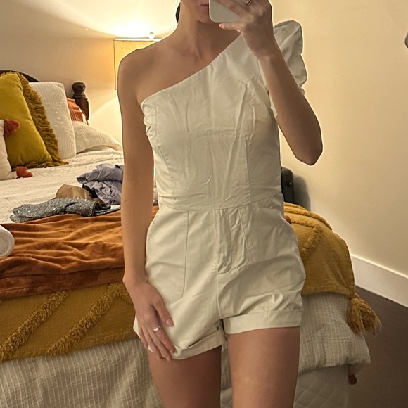 Asymmetrical leather romper - Picture 4 of 5